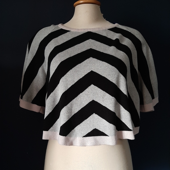 Kit and Ace Sweaters - Kit and ace striped crop sweater size medium to large